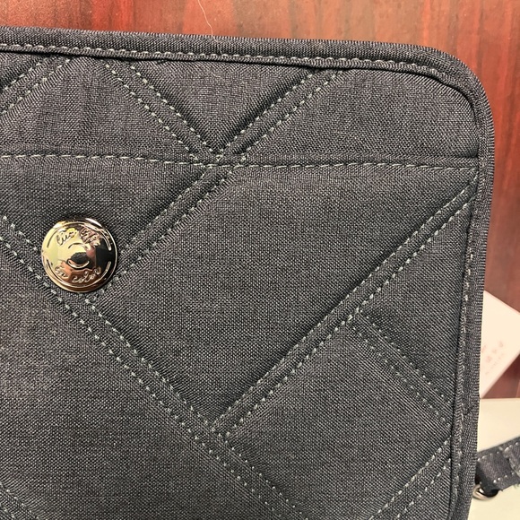 Lug Wallet - Zeppelin - Stylish Gray Quilted Women's Wallet - Picture 7 of 7